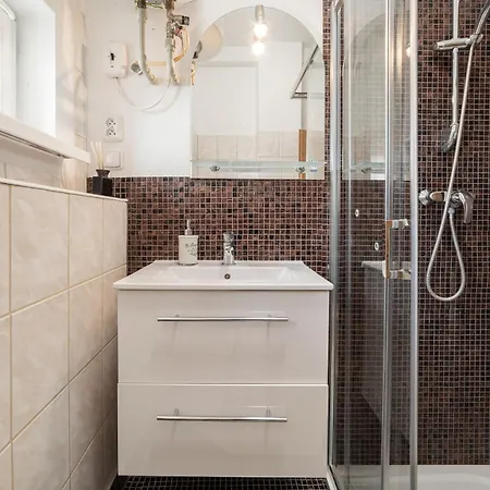 No8 Spacious Center Апартаменты *