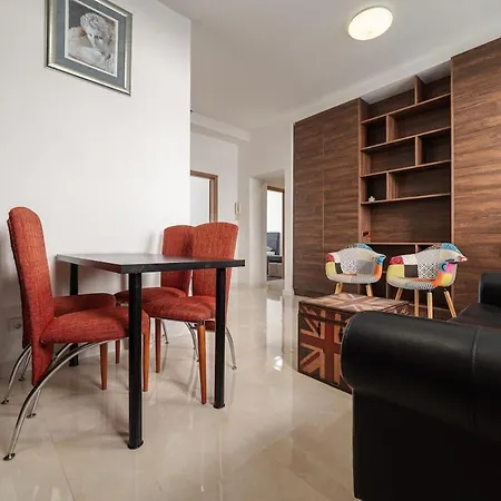 No8 Spacious Center * Братислава