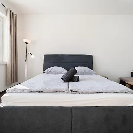 Apartment No8 Spacious Center Bratislava