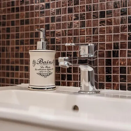 No8 Spacious Center Apartment *